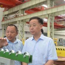 區委主要領導調研鳩江經濟開發區機器人重點企業邁科機械